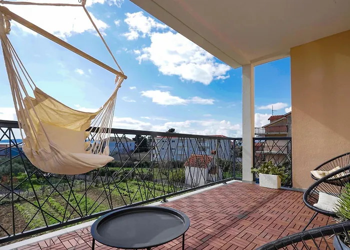 4-Star Apartments Bianco