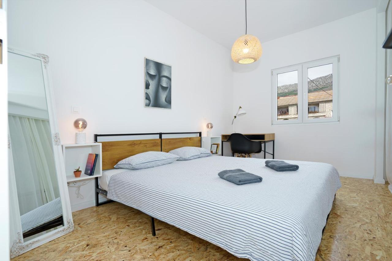 4-star Bianco Apartment Kastela